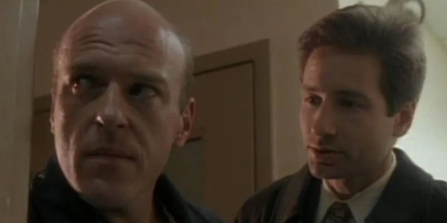 Mulder investigates with a federal Marshal in The X-Files episode &quot;F. Emasculata&quot;