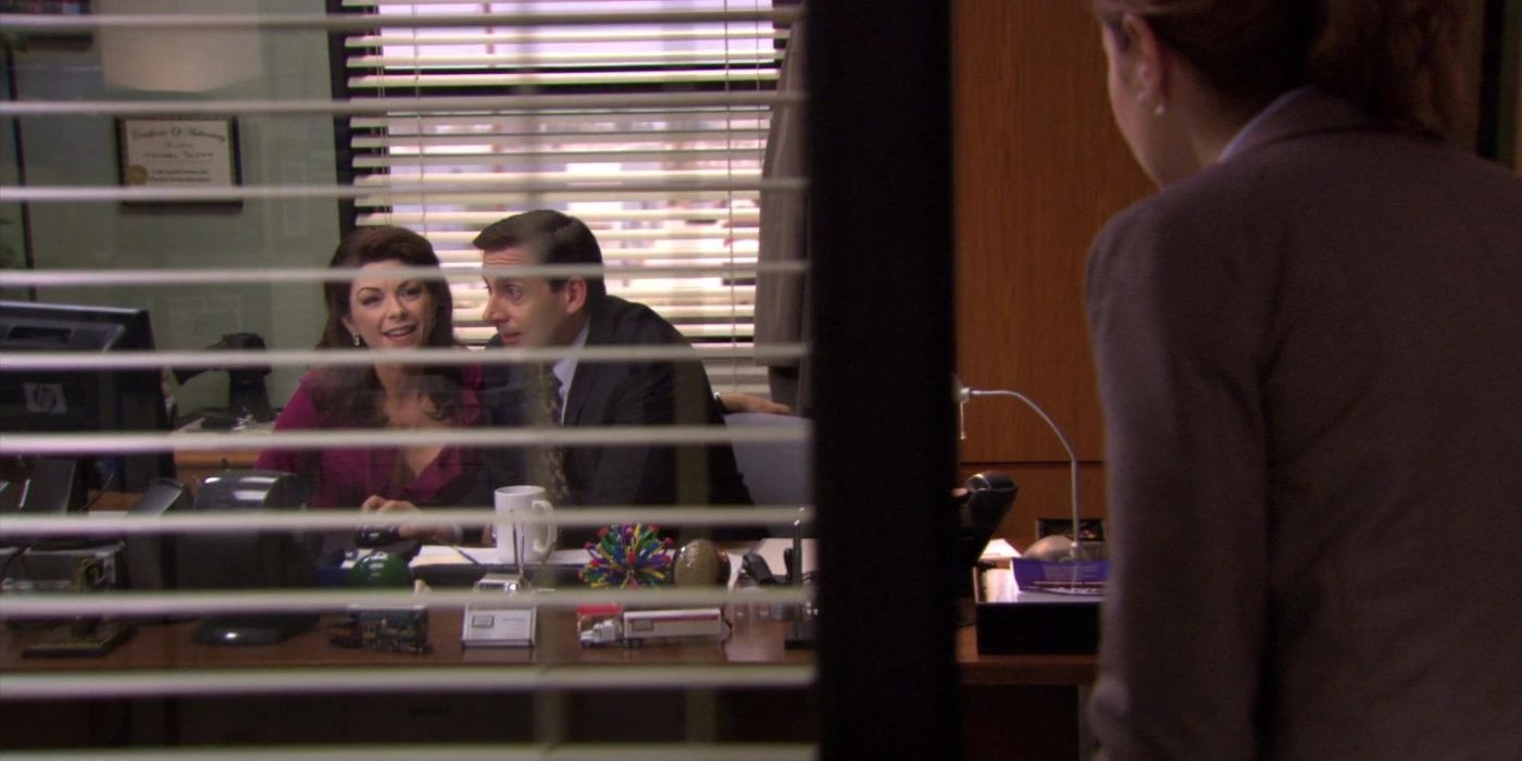 Donna and Michael sitting closely in The Office