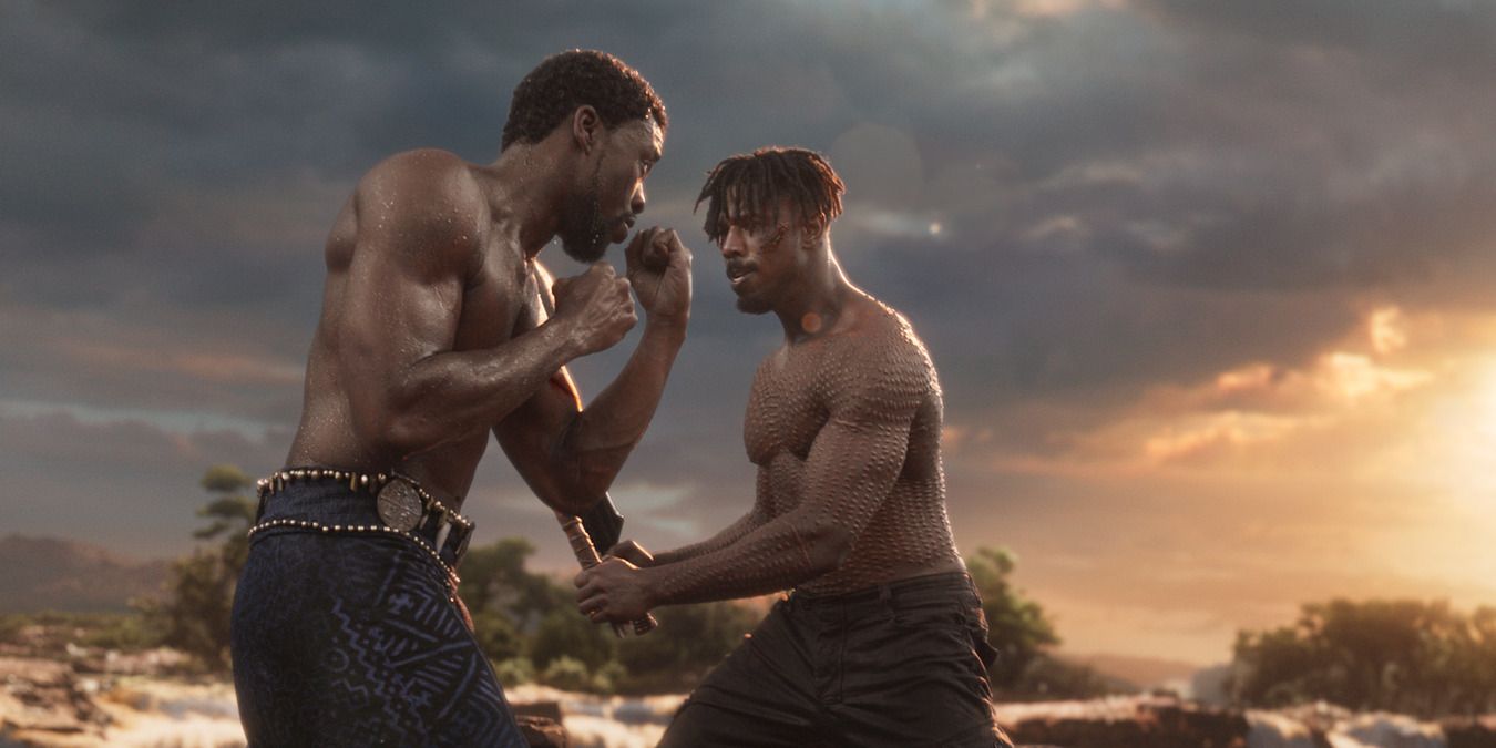 Black Panther and Killmonger fighting in the open