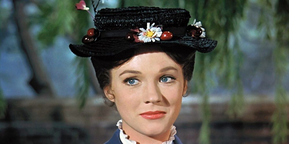 Julie Andrews plays the iconic Mary Poppins