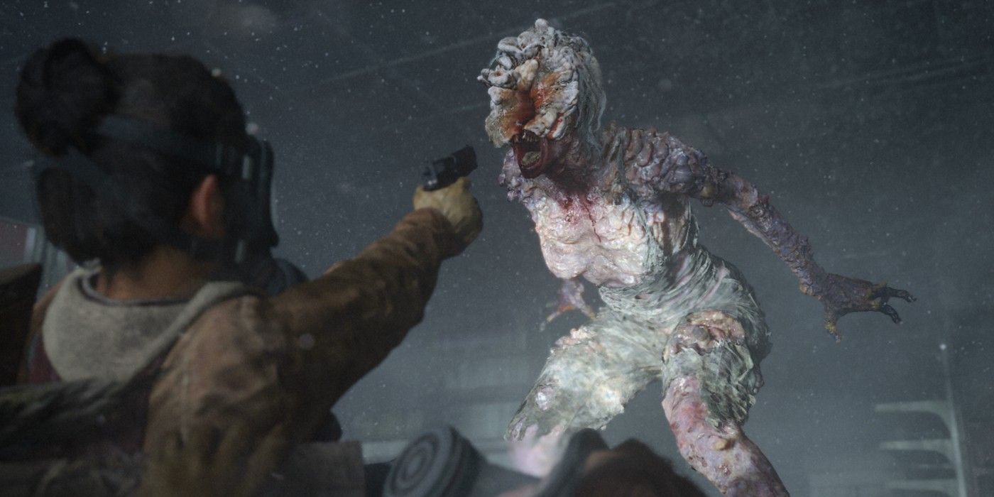 A character fighting a clicker in The Last of Us