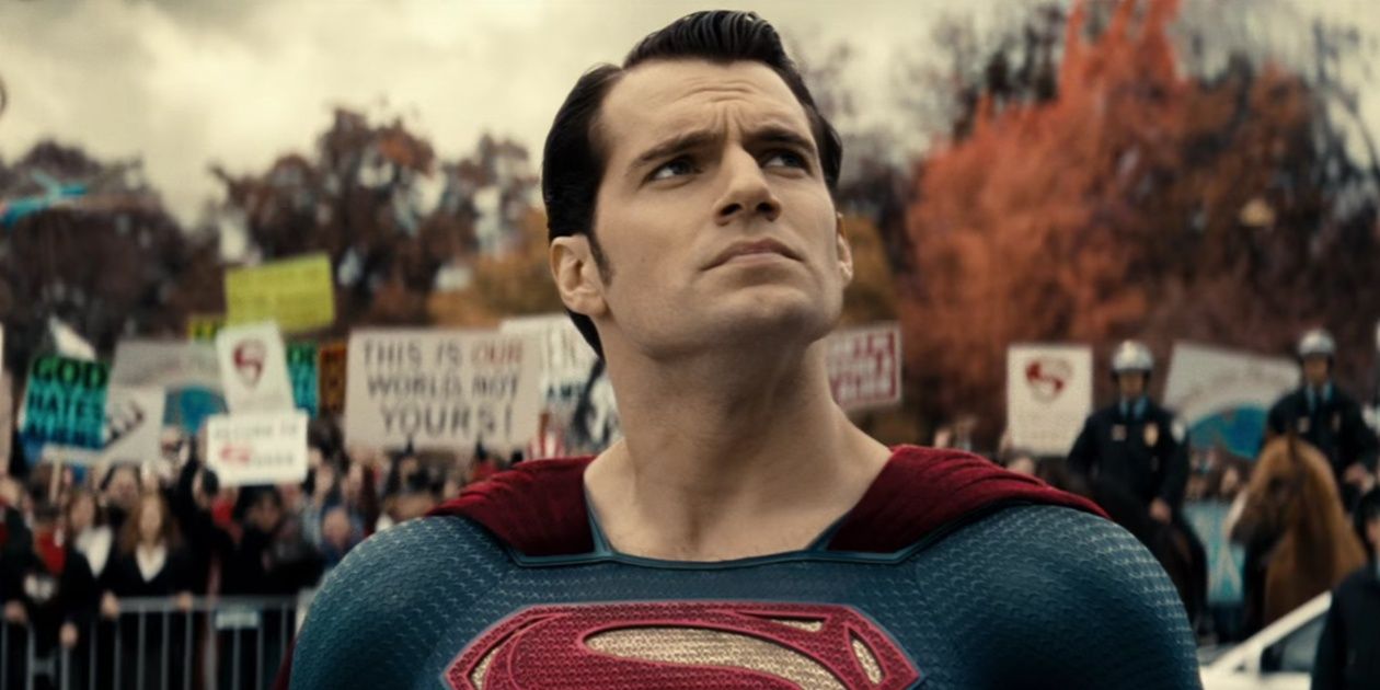 Superman looking up in Batman v. Superman