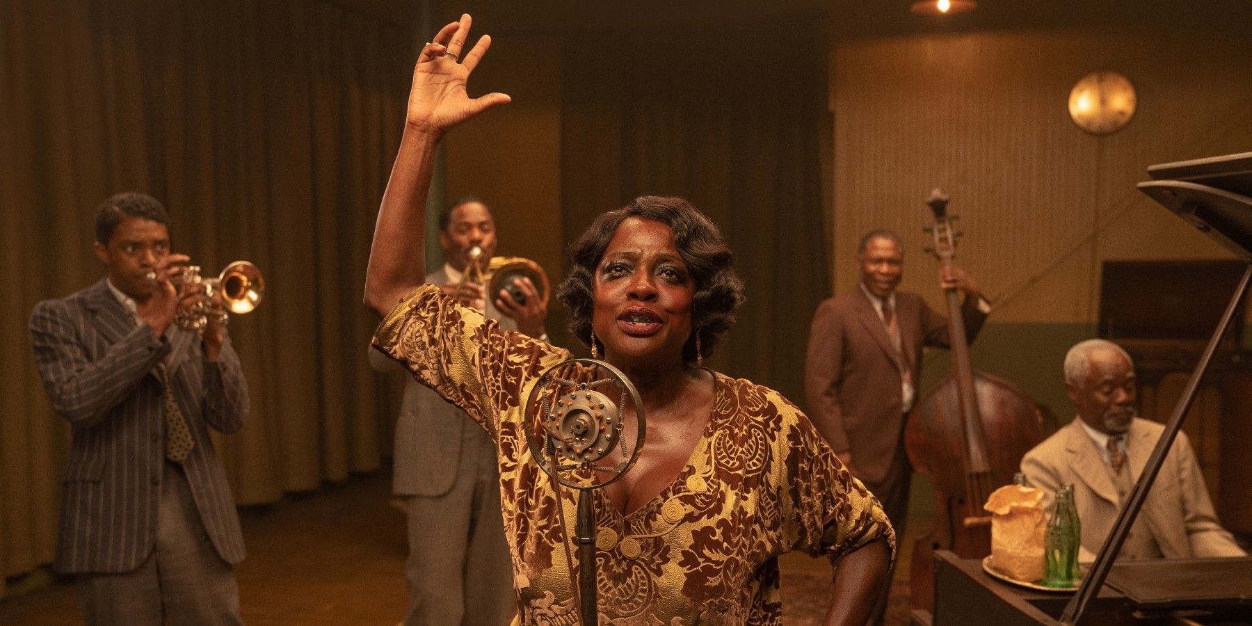Chadwick Boseman, Colman Domingo, Viola Davis, Michael Potts, and Glynn Turman in Ma Rainey&rsquo;s Black Bottom