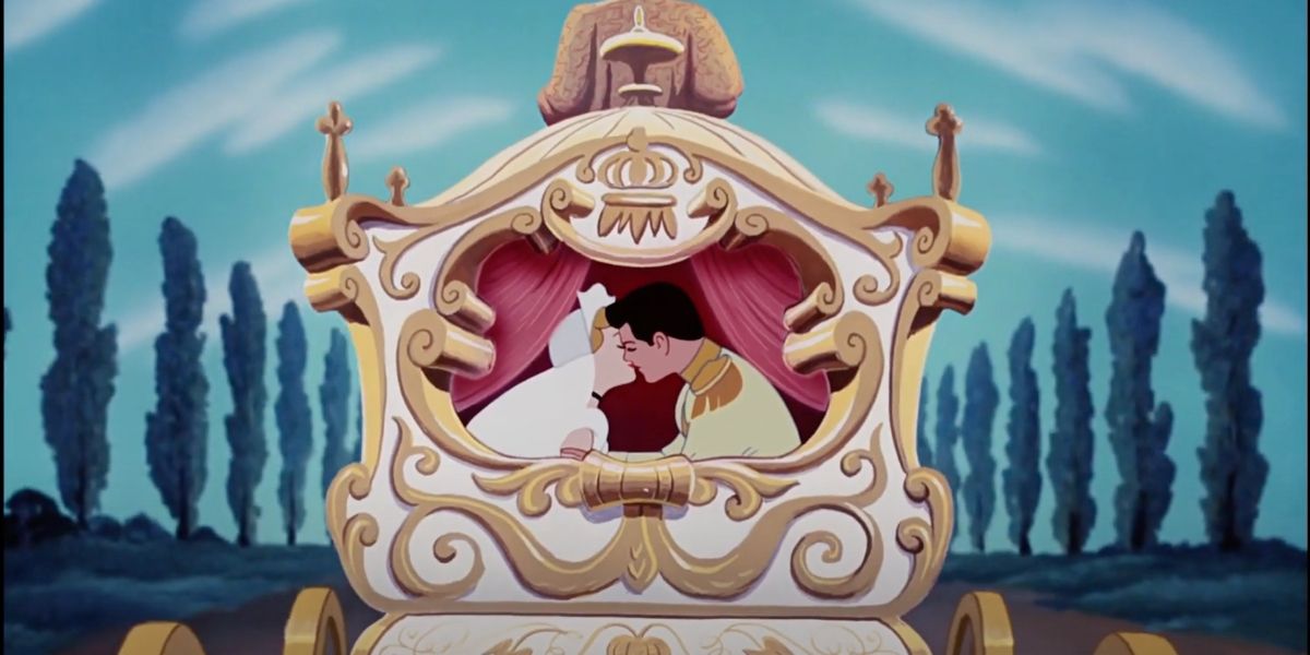 Cinderela após o beijo de casamento com o Príncipe Encantado