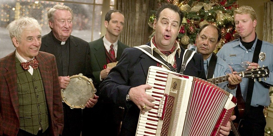 Dan Aykroyd singing in Christmas with the Kranks