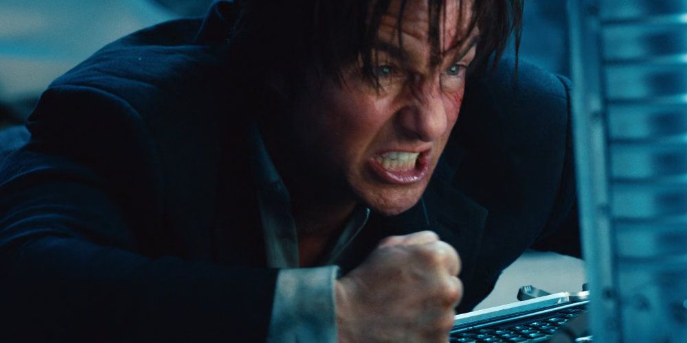 Ethan Hunt stops a nuke in Mission: Impossible - Ghost Protocol