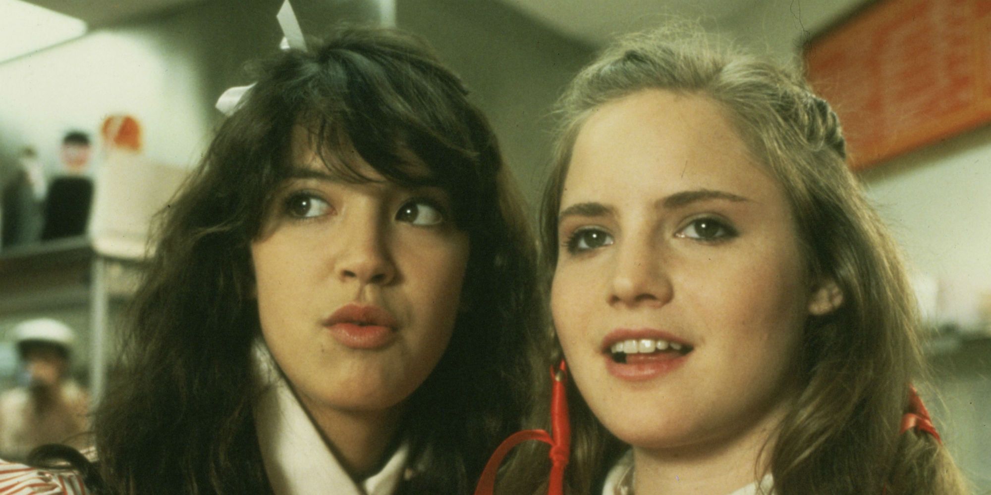 Phoebe Cates and Jennifer Jason Leigh in Fast Times At Ridgemont High