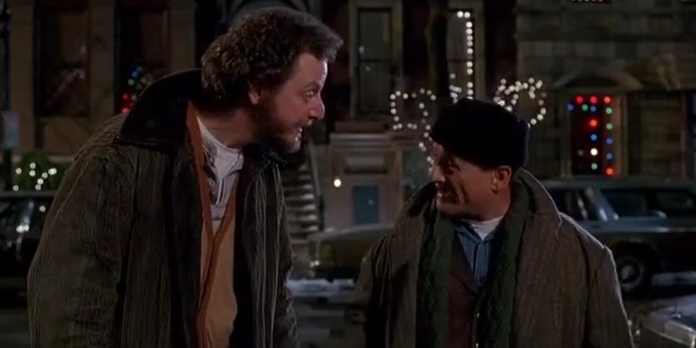 Harry and Marv in Home Alone 2