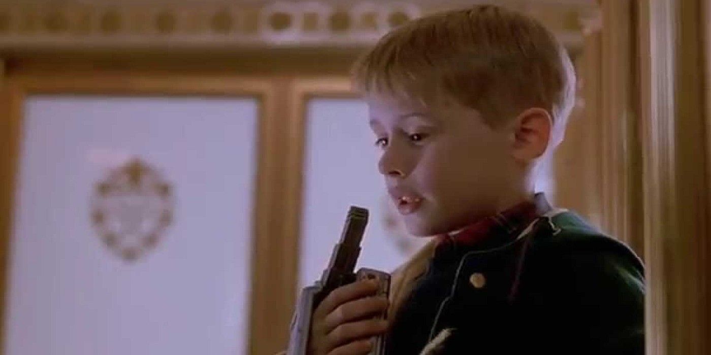 Home Alone 2 Kevin Makes Hotel Reservation with Talkboy