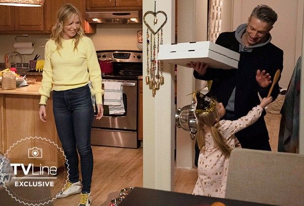 Law and Order SVU Rollins and Carisi arriving