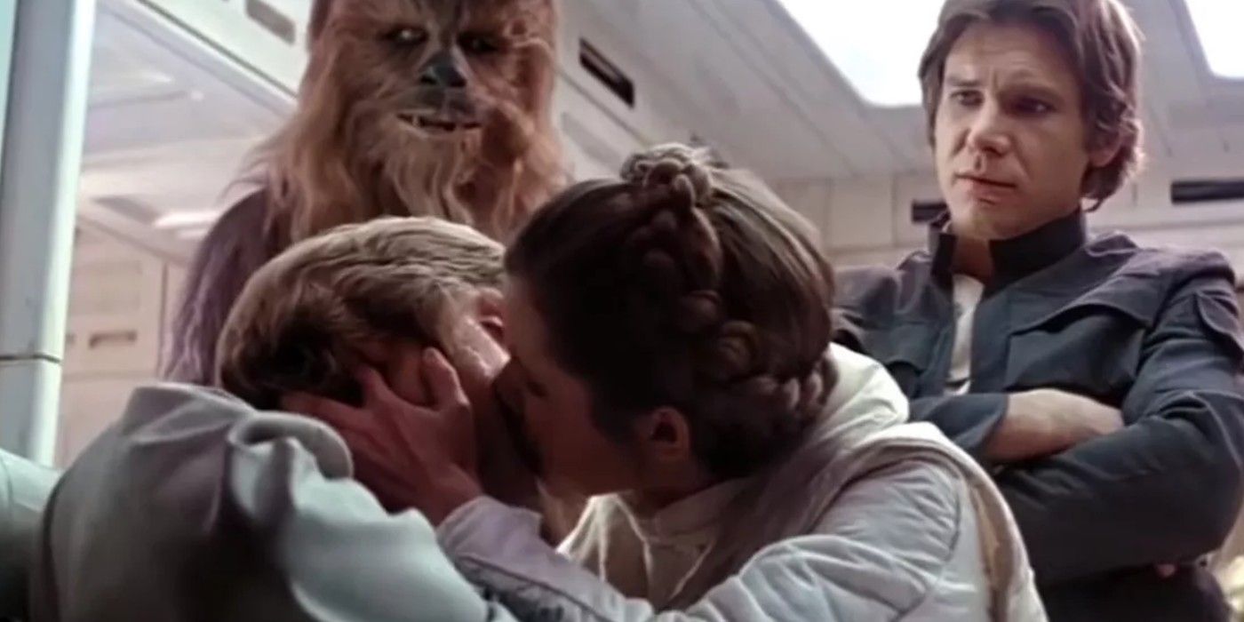 Luke Leia Kiss in The Empire Strikes Back