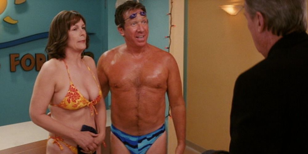 Luther and Nora Krank at the tanning salon with Father Zabriskie in Christmas wit the Kranks