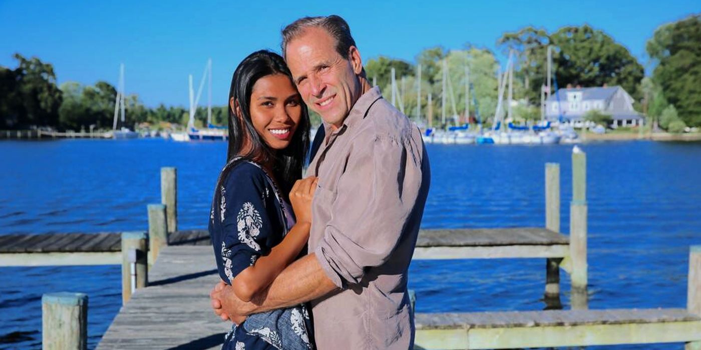 Mark And Nikki Shoemaker In 90 Day Fiance on dock smiling