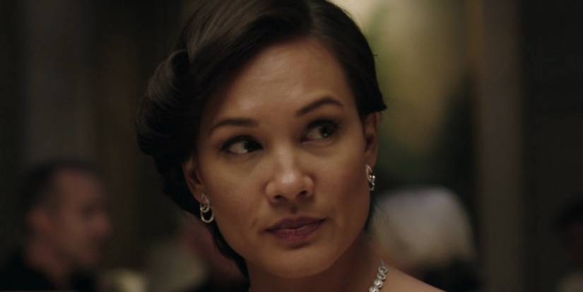 Nadine Nicole as Clarissa Mao dressed up in The Expanse