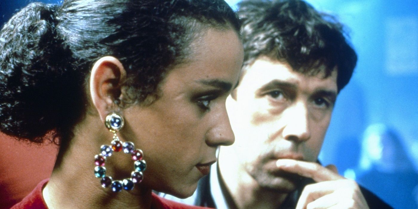 Stephen Rea and Jaye Davidson in The Crying Game