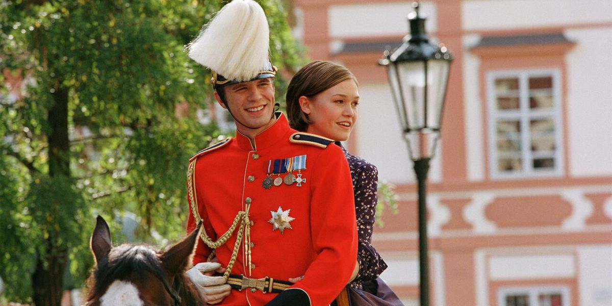 Luke Mably and Julia Stile in The Prince & Me movie