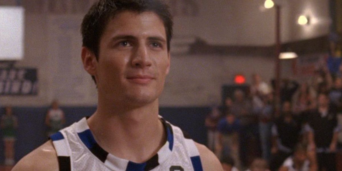 Nathan playing basketball on One Tree Hill