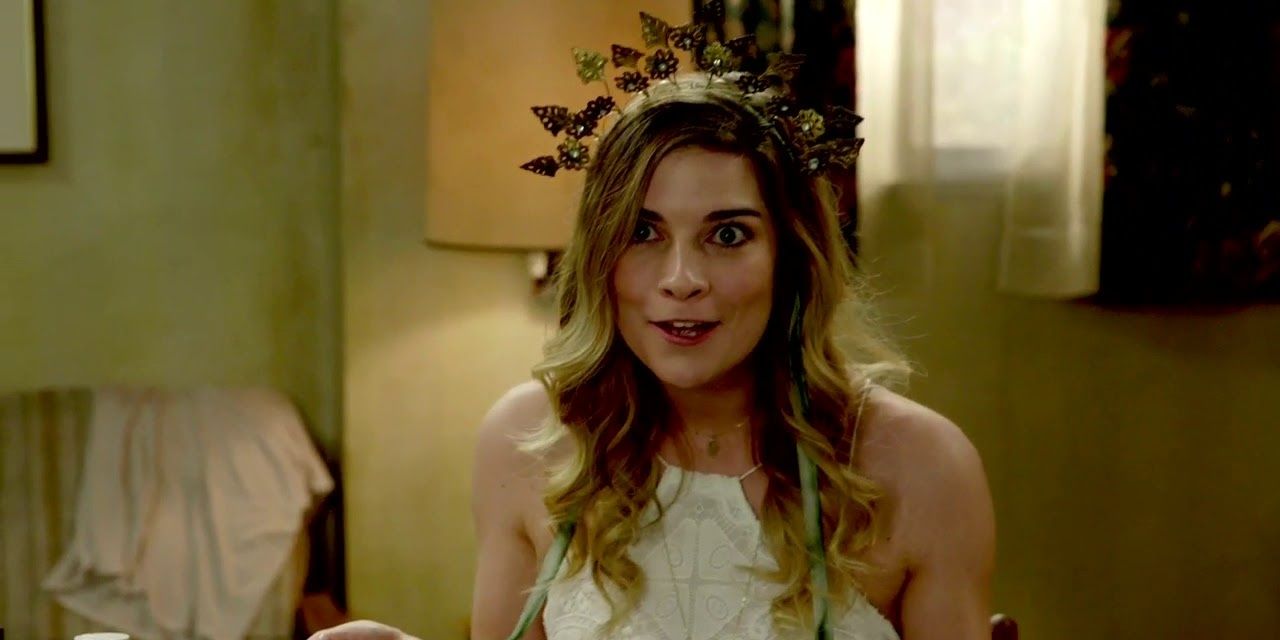 Welcome to Alexis Rose Daily! — Alexis Rose in Schitt's Creek Girl's Night  | 4x04