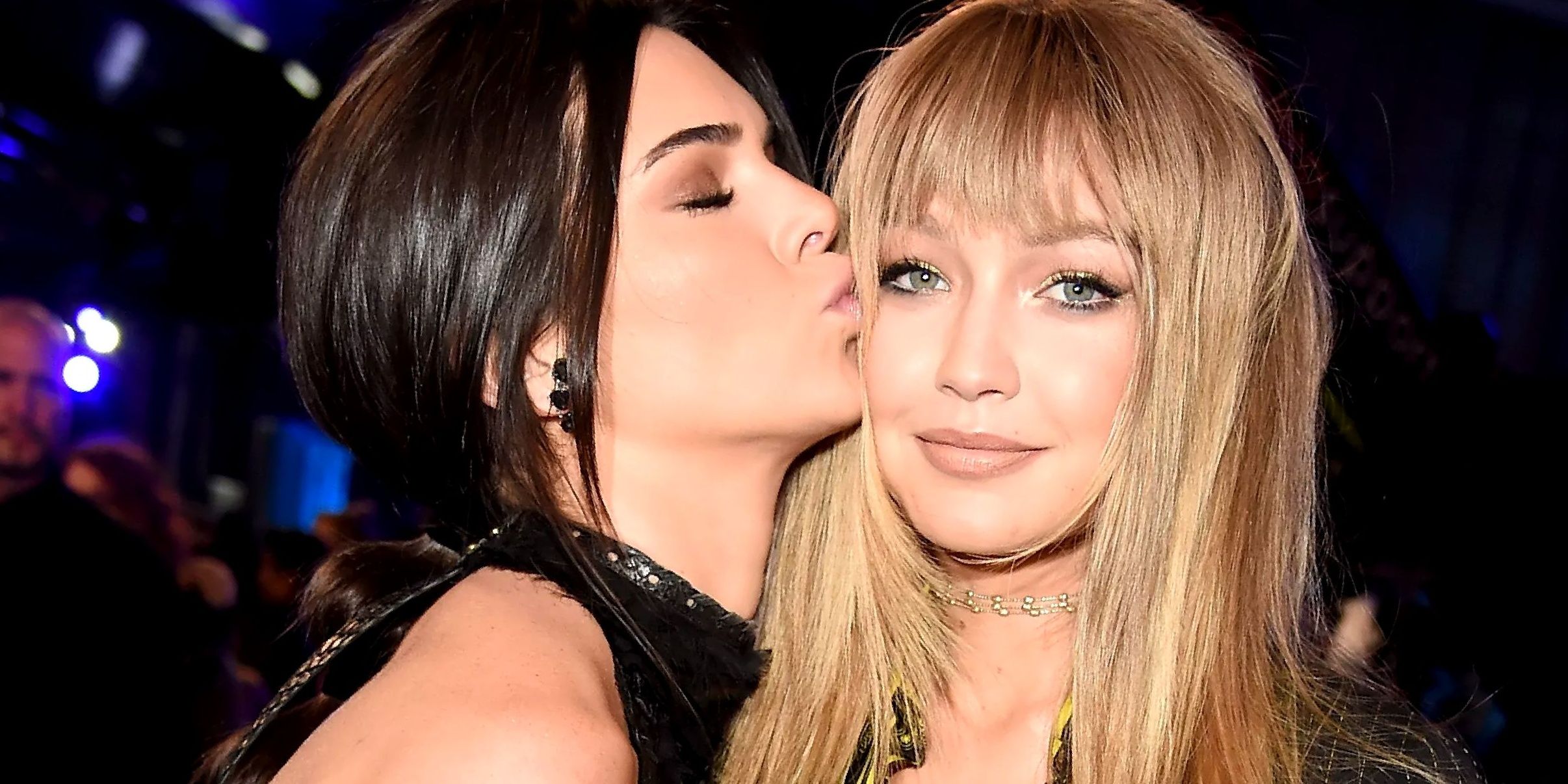Kuwtk Gigi Hadid Shares Never Seen Before Selfie With Kendall Jenner 