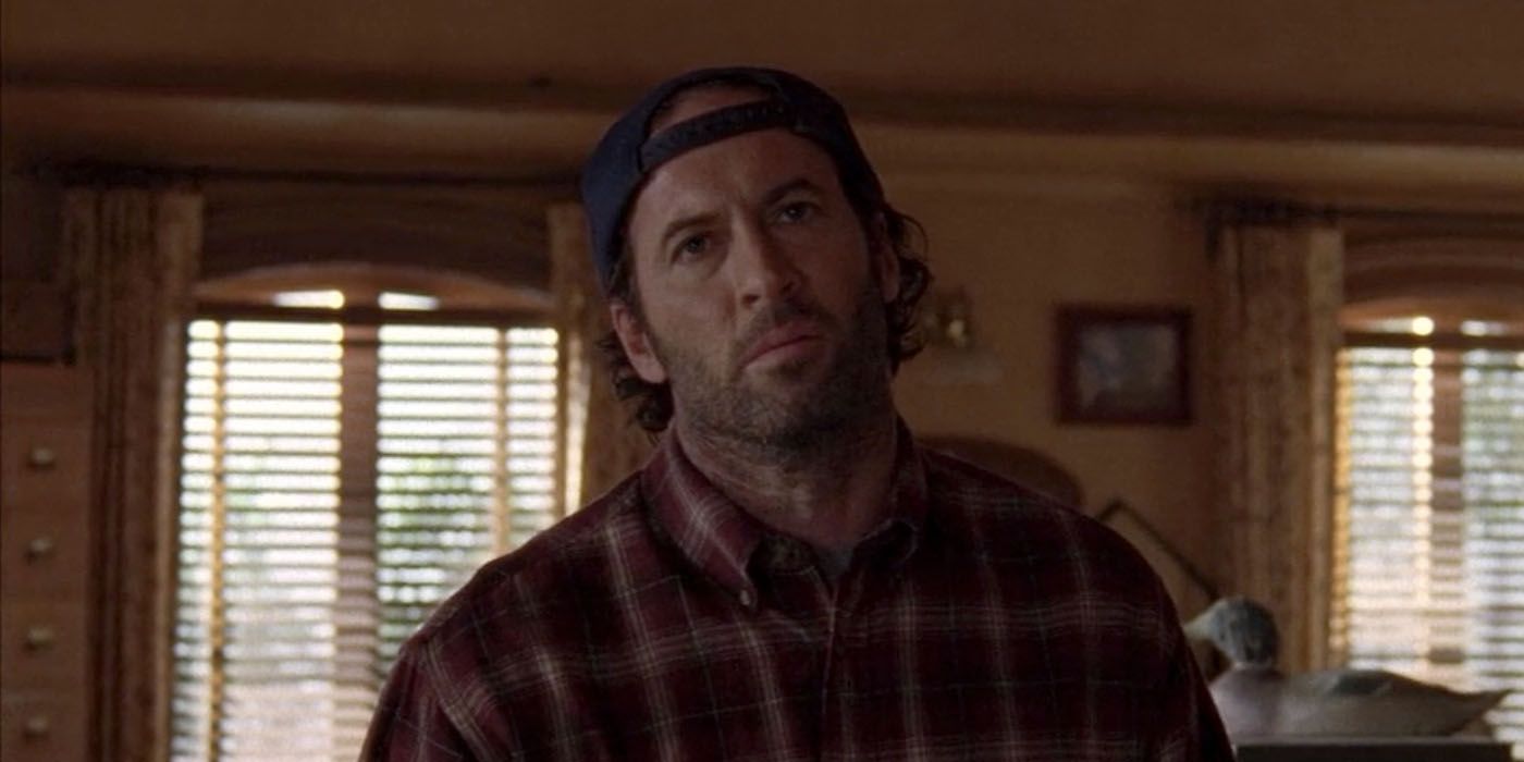 Luke looking disappointed while at his apartment in Gilmore Girls