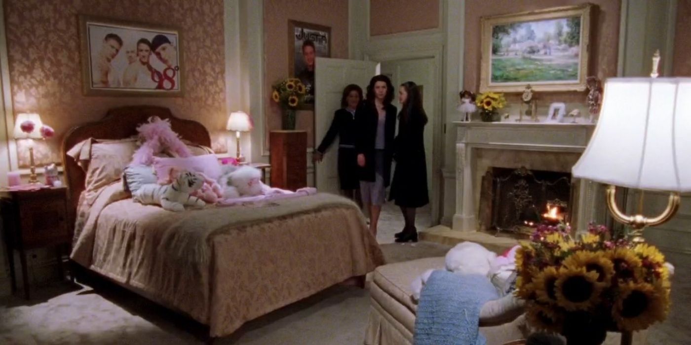 Gilmore Girls: 10 Things Fans Found In Rory’s Bedroom