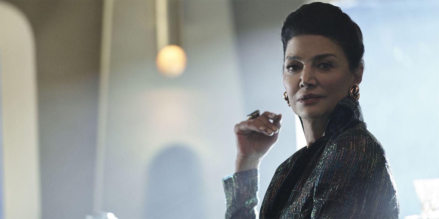 Shohreh Aghdashloo staring ahead in The Expanse season 5