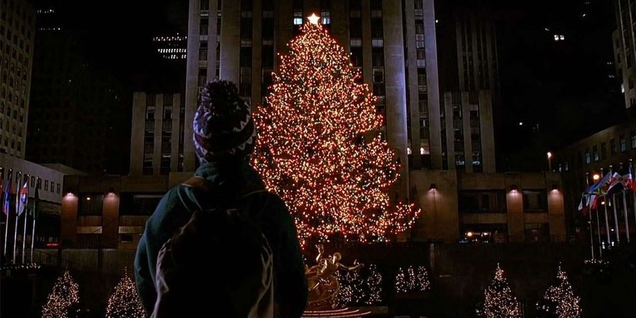 Kevin visits the Rockefeller tree