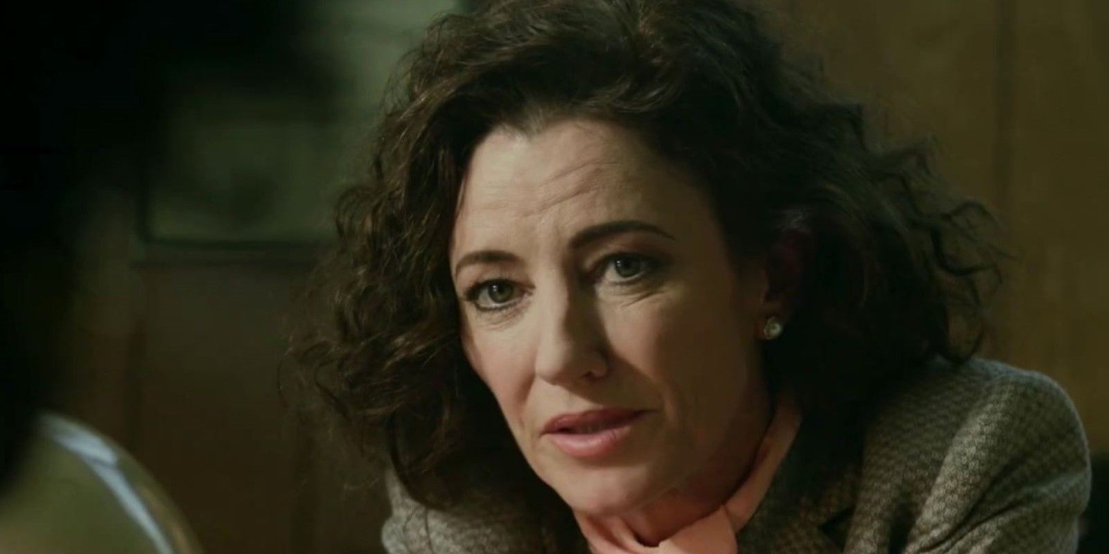 Historia de terror americana Orla Brady Dra. Karen Hopple