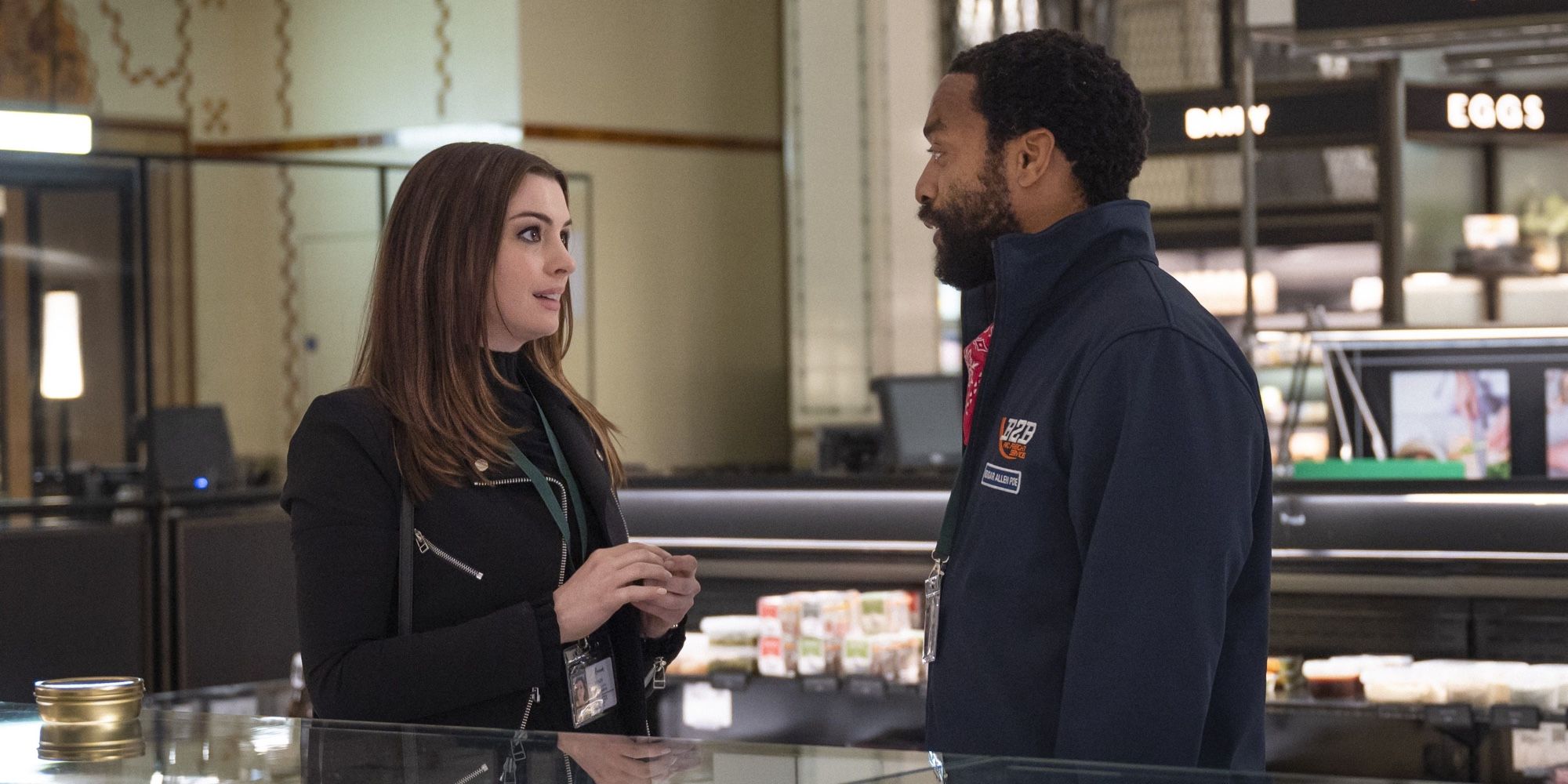 Anne Hathaway and Chiwetel Ejiofor in Locked Down