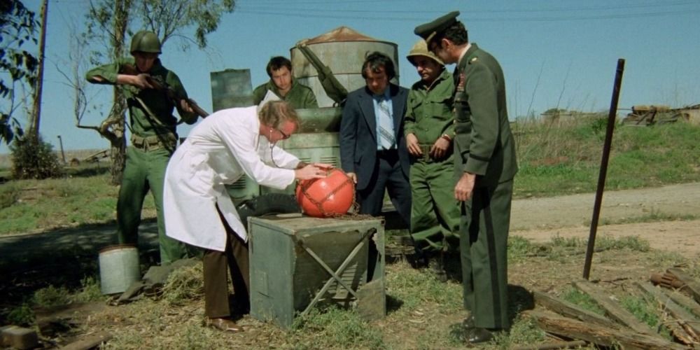 Attack Of The Killer Tomatoes (1978)