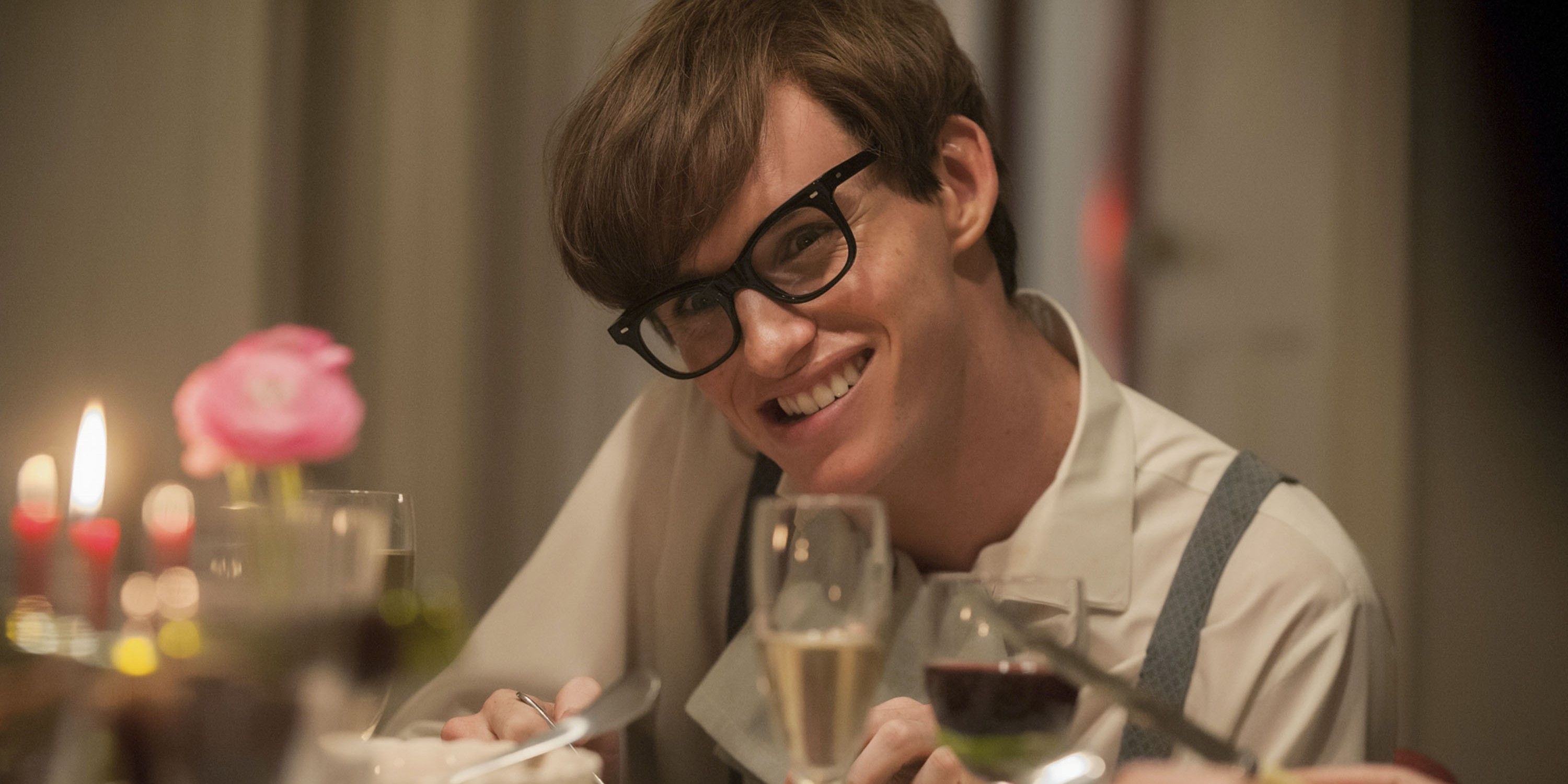Eddie Redmayne wearing glasses in The Theory of Everything