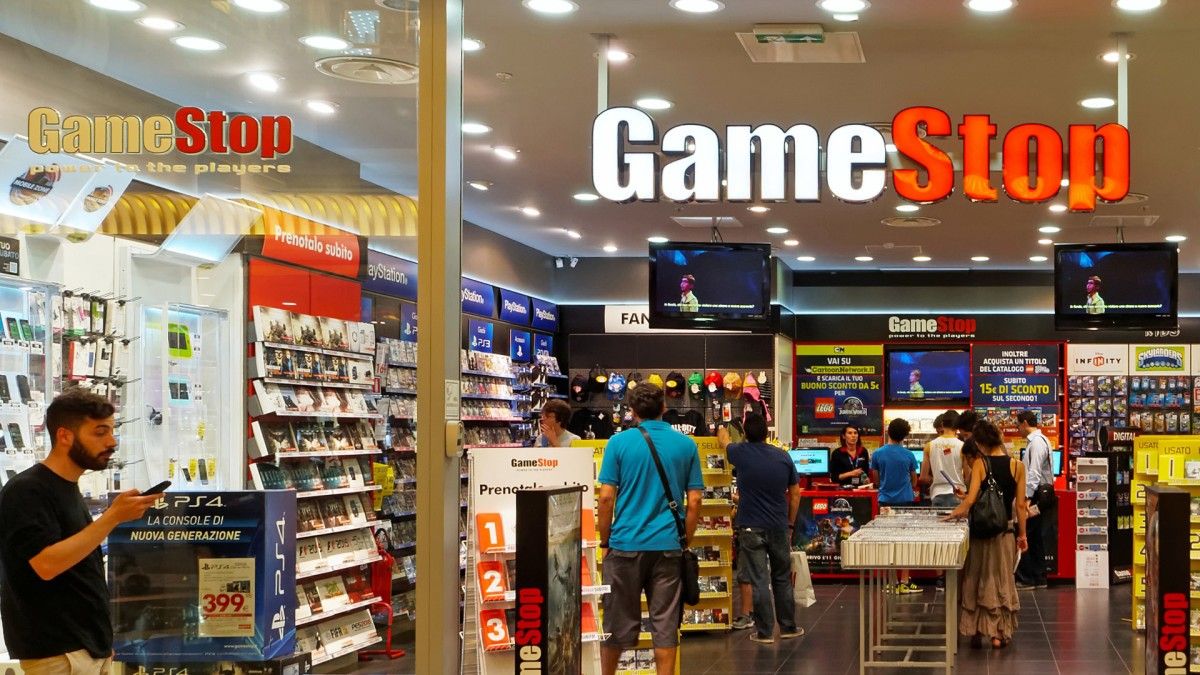 GameStop Mall Vertical