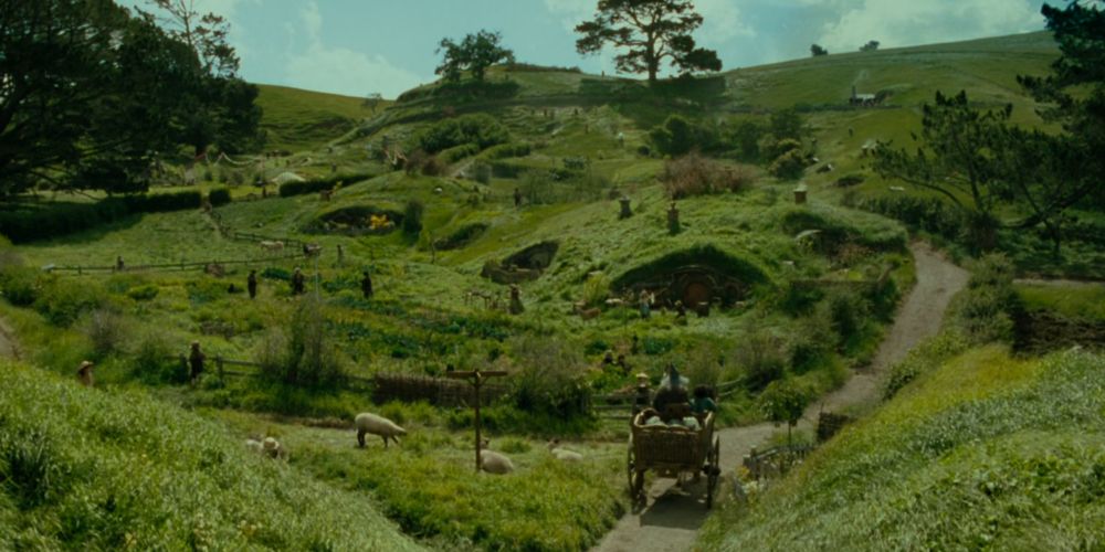 Gandalf and Frodo ride through the Shire int the Fellowship of the Rings