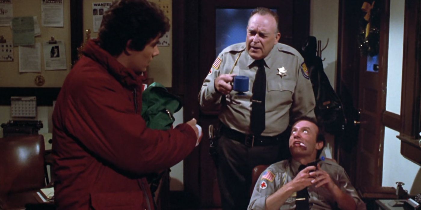 Billy tries to warn the police about Gremlins