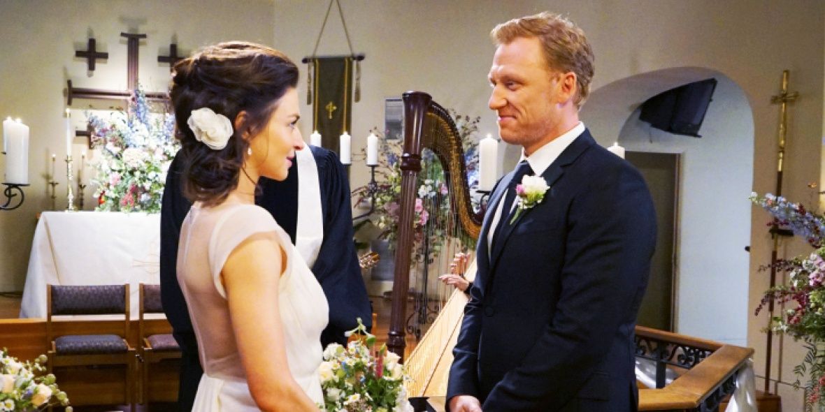 Owen and Amelia smiling at the altar in &quot;Grey's Anatomy.&quot;