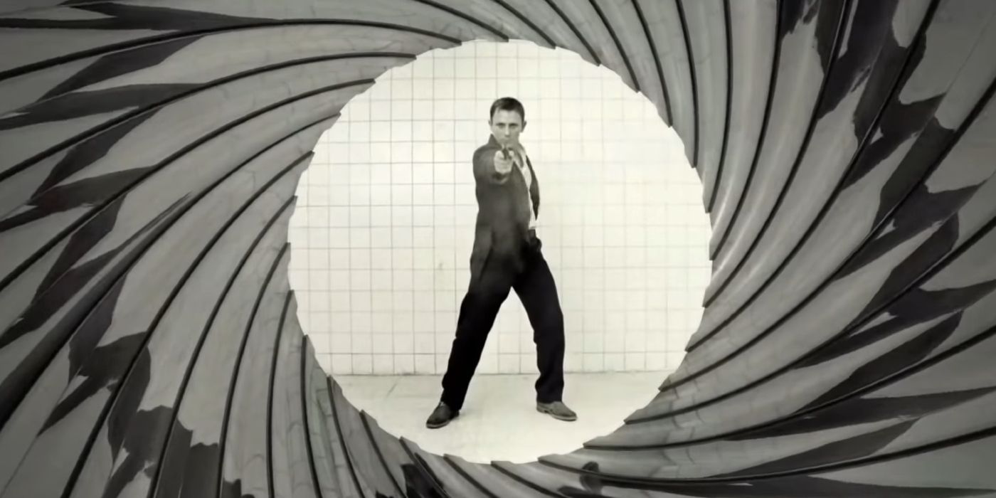 James Bond Gun Barrel Intro - Casino Royale