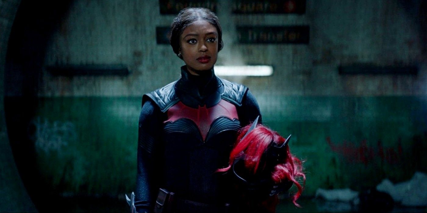 Ryan Wilder Wearing the Batwoman suit in Batwoman