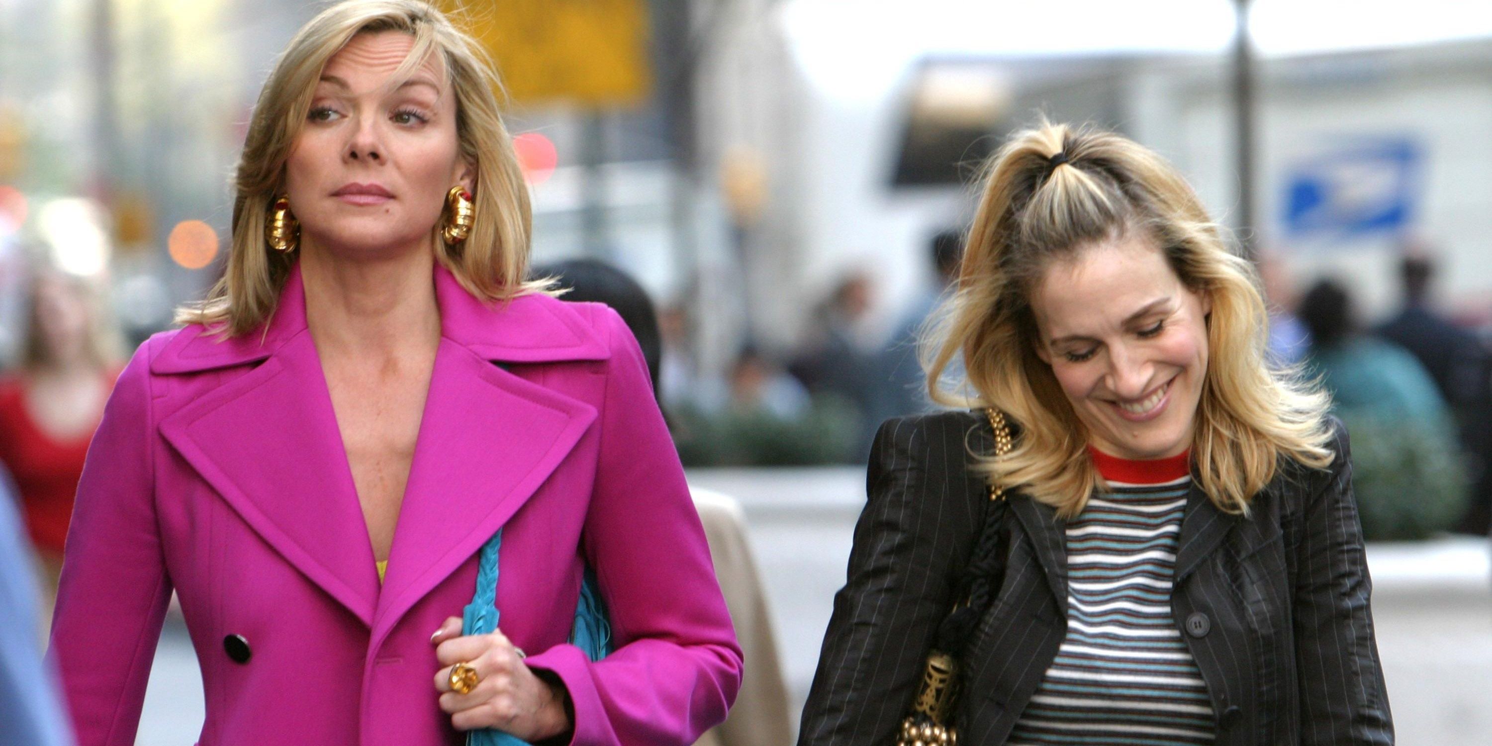 Kim Cattrall as Samantha + Sarah Jessica Parker as Carrie in Sex and the City Entry 3