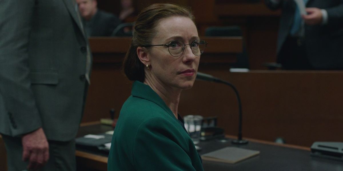 Molly Parker as Eva in Pieces of a Woman