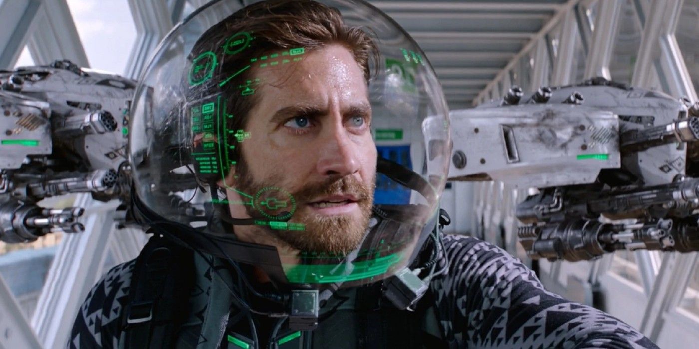 Mysterio surrounded by his drones in Spider-Man: Far From Home