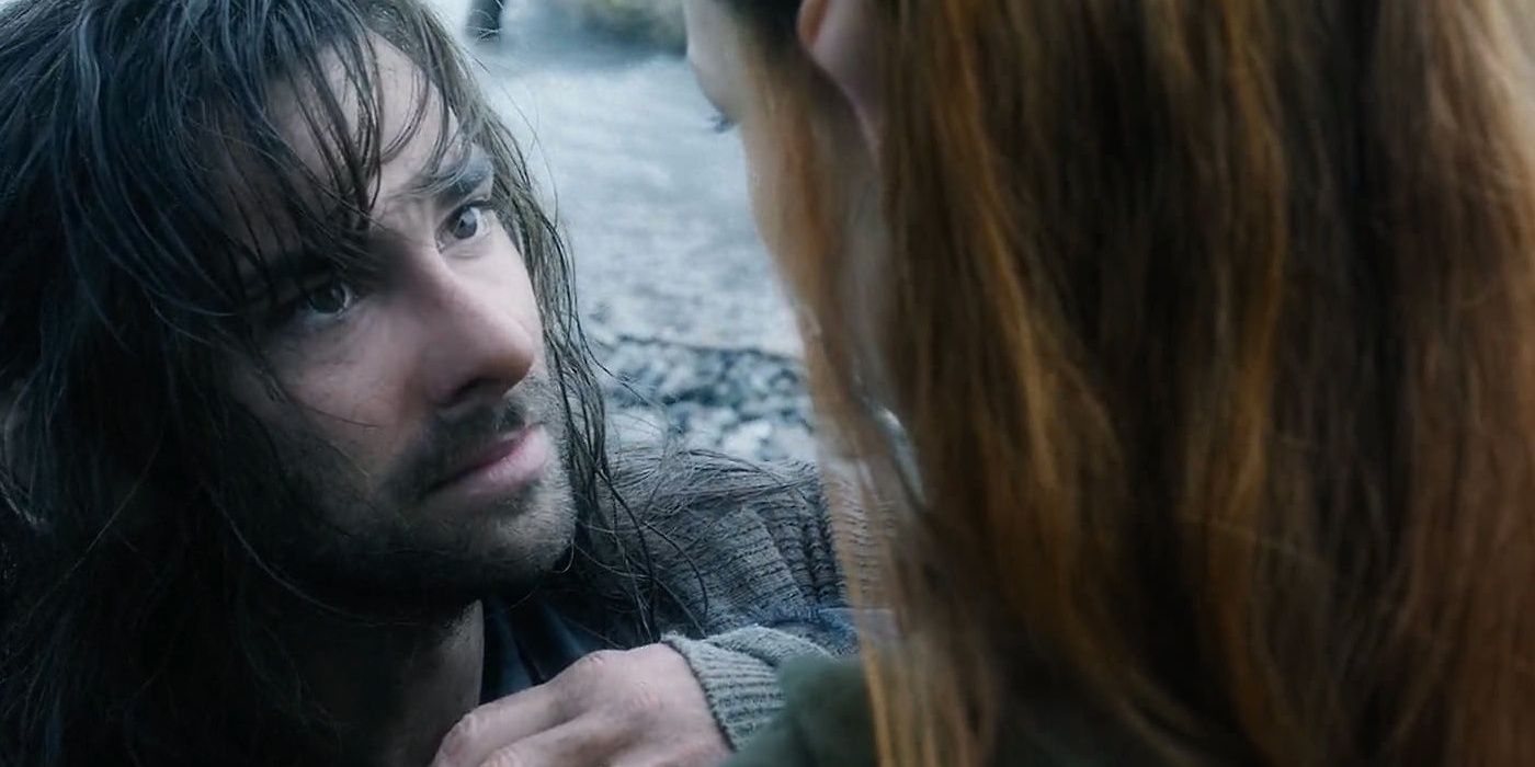 Kili looking at Tauriel in The Hobbit