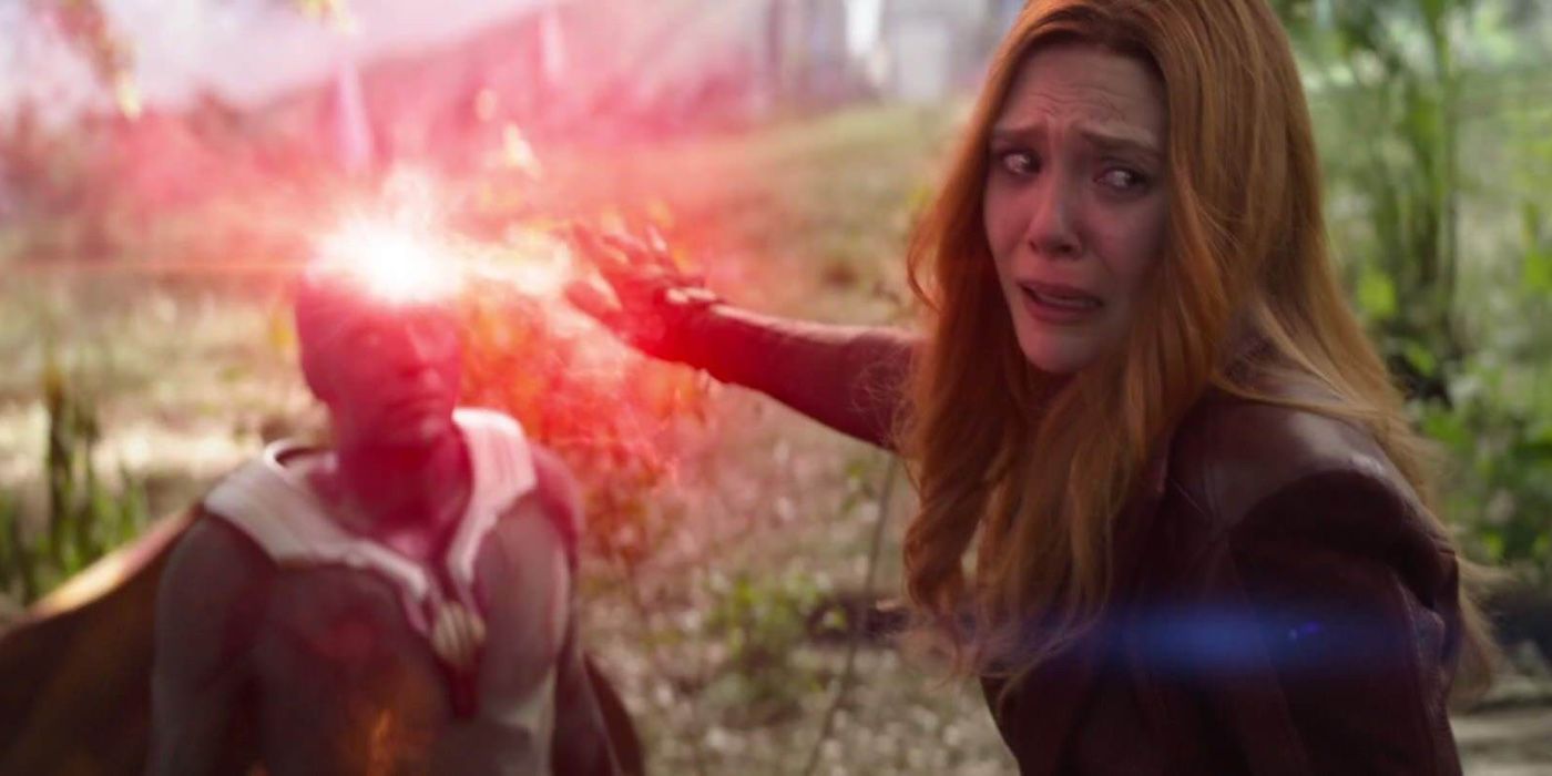 Wanda matando Visão em Vingadores Guerra Infinita