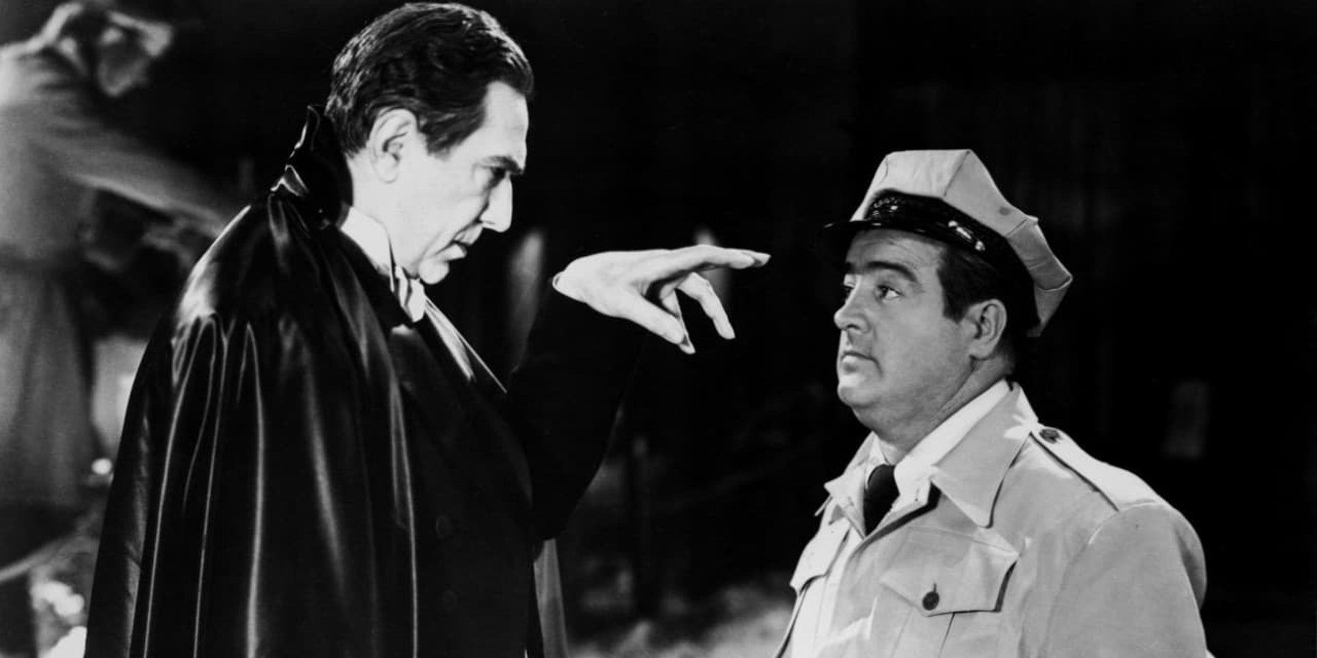 Dracula hypnotizes Lou in Abbott and Costello Meet Frankenstein