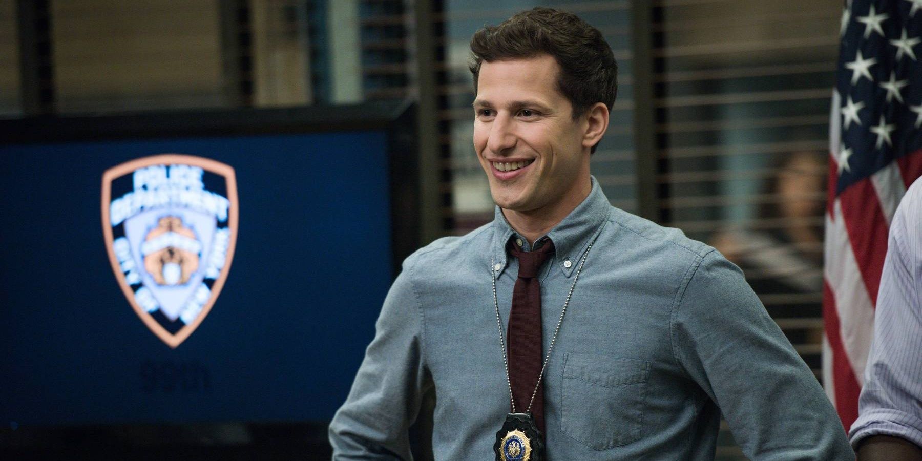 Jake smiling in Brooklyn Nine-Nine