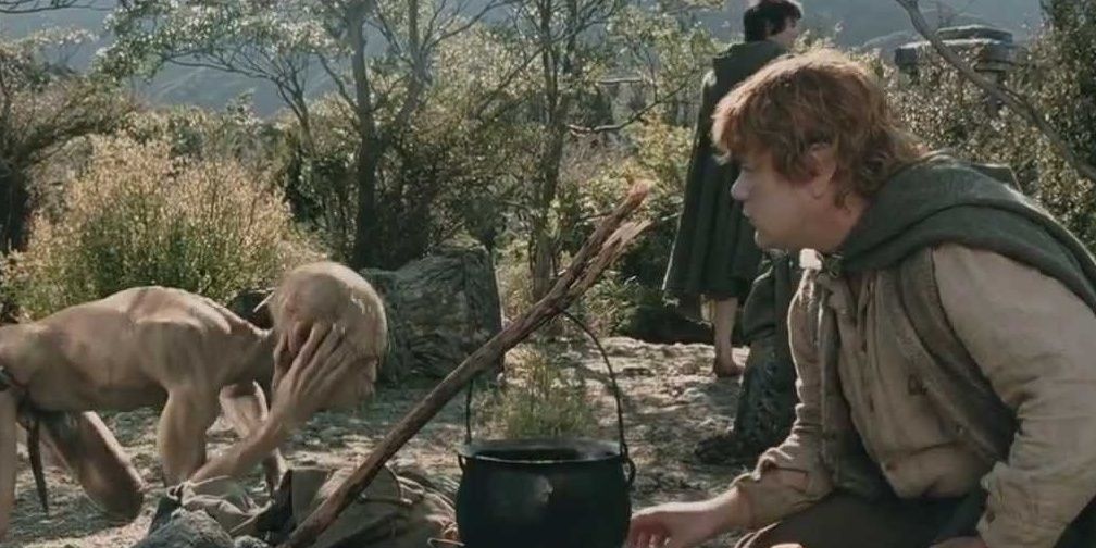 Sam makes rabbit stew with Gollum in Two Towers