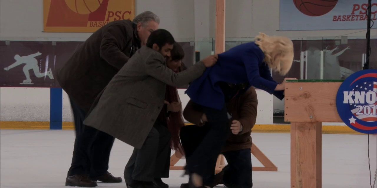 Leslie skating in &quot;The Comeback Kid&quot; episode of Parks And Recreation