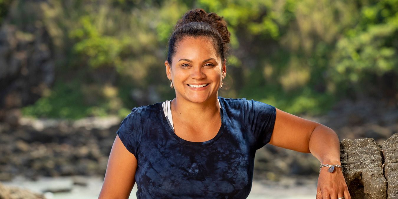 Sandra Diaz-Twine smiling and posing for a promo photo for Survivor.