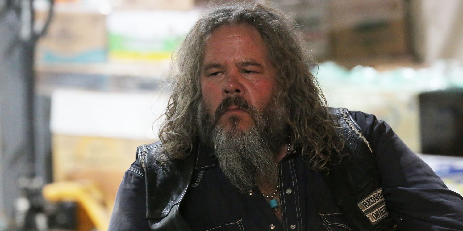 Bobby looking serious in Sons of Anarchy