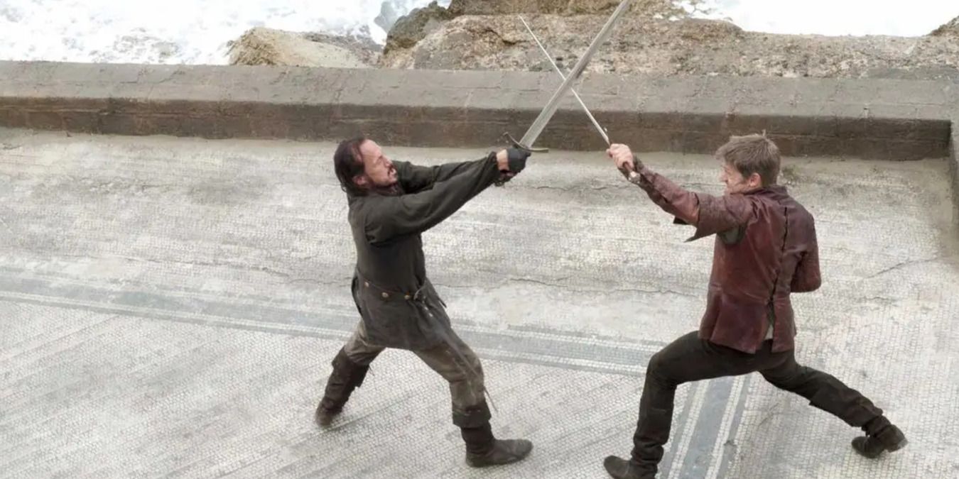 An image of Bronn and Jamie fighting in Game of Thrones