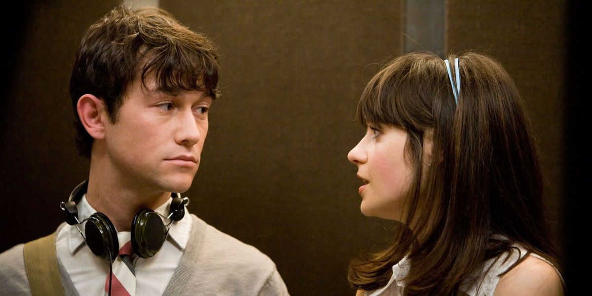 Summer and Tom Hansen talk in the elevator in (500) Days of Summer.